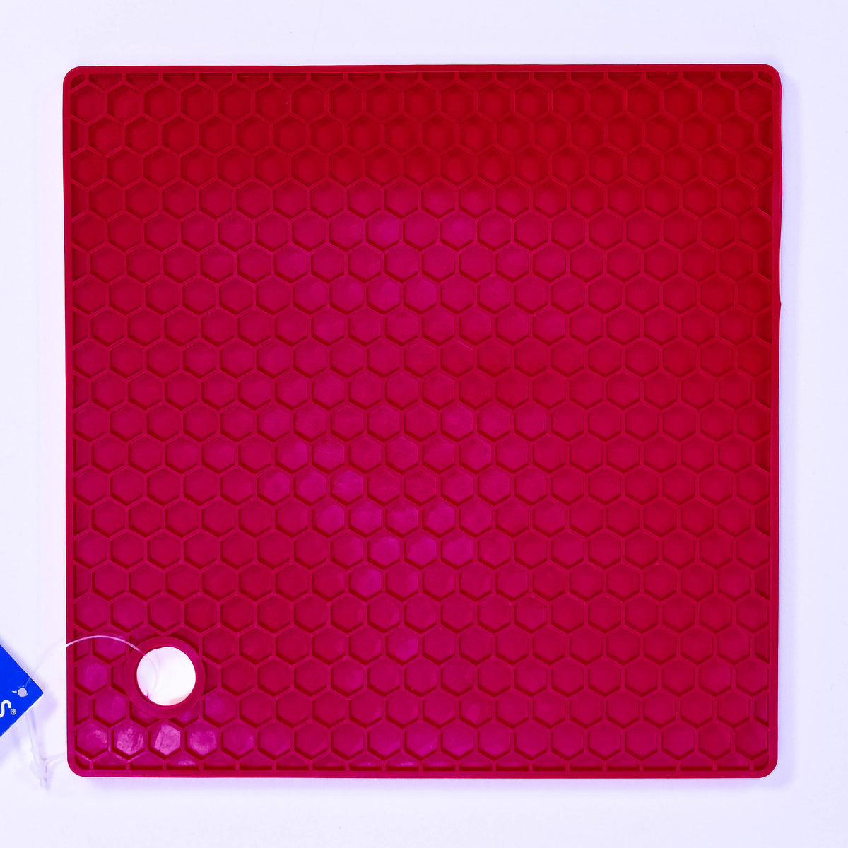 Food grade silicone trivets from Zoni Stores, heat-resistant kitchen accessories, with colorful, durable silicone surface and protective design.