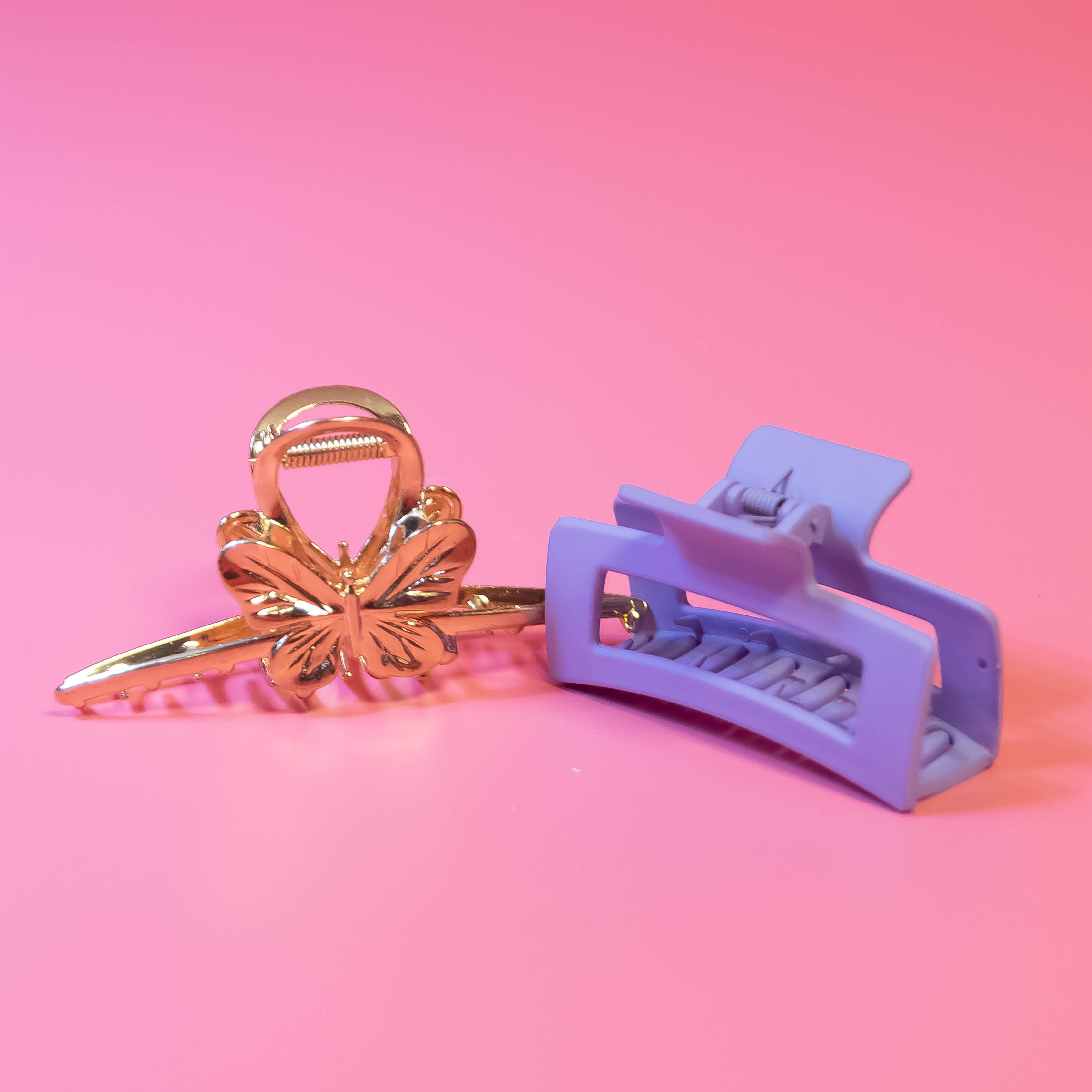 Elevate Your Hair Elegance with Our Lavender Tone and Golden Tone Hair Claw Clips