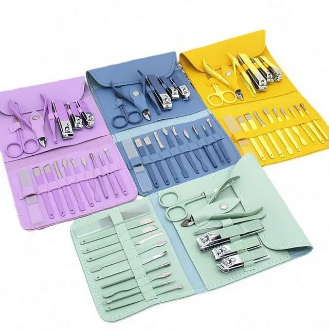 16 pcs High Quality stainless steel color Coated Manicure Pedicure Set Professional Nail Clipper Kit in Leather Case