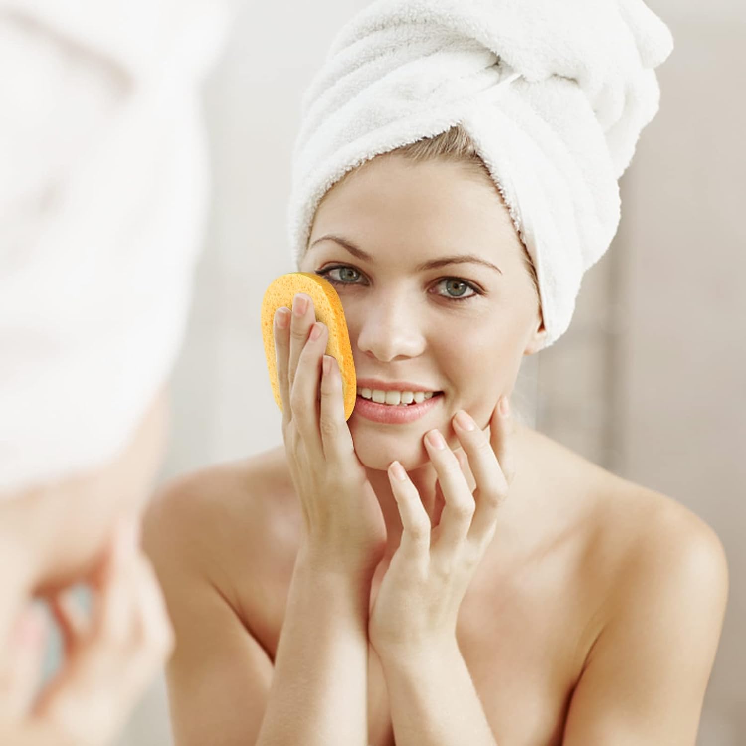 Enhance Your Skincare Routine : Pack of 10 Cleansing Sponges
