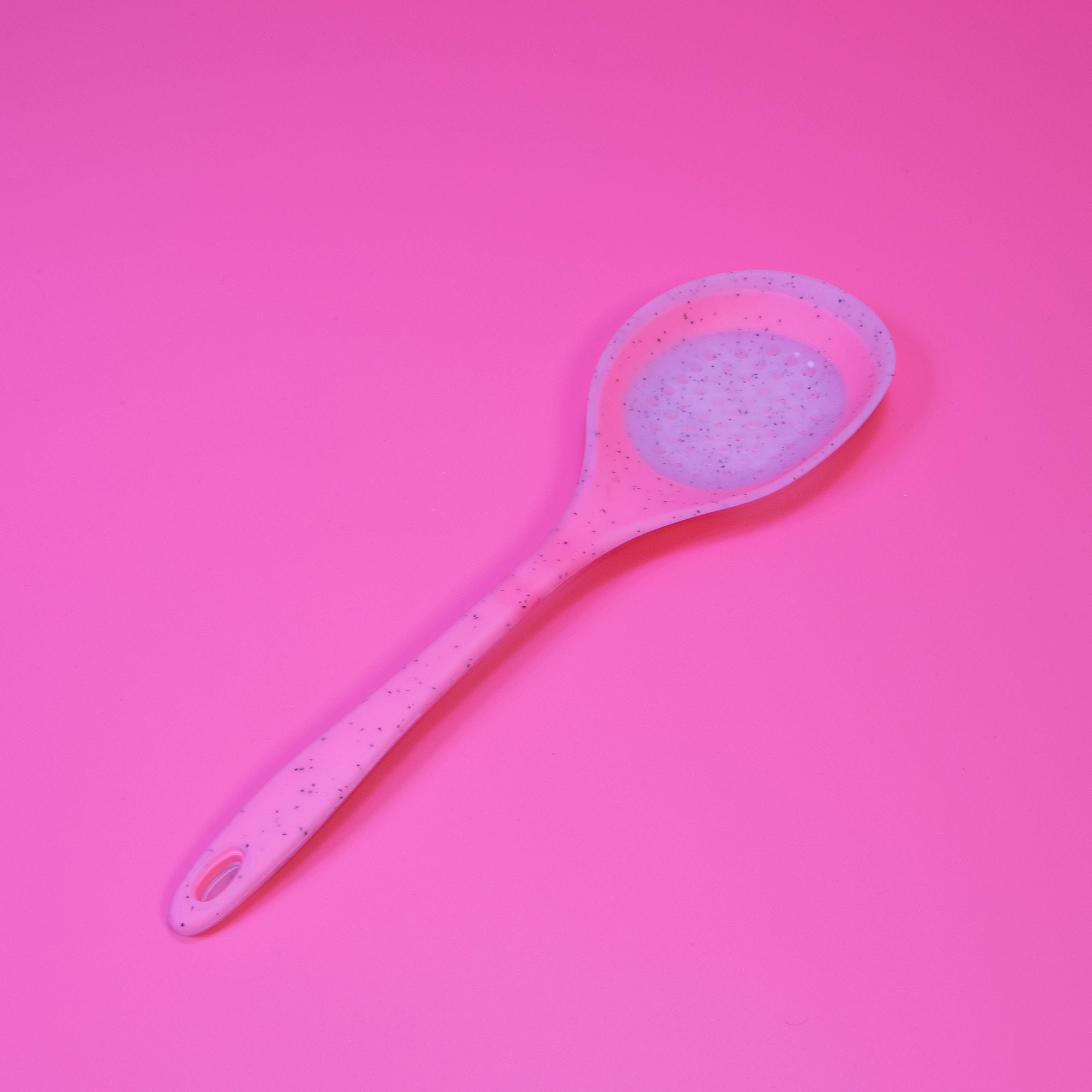 Versatile Kitchen Helper: Silicone Colander Shovel Strainers Spoon