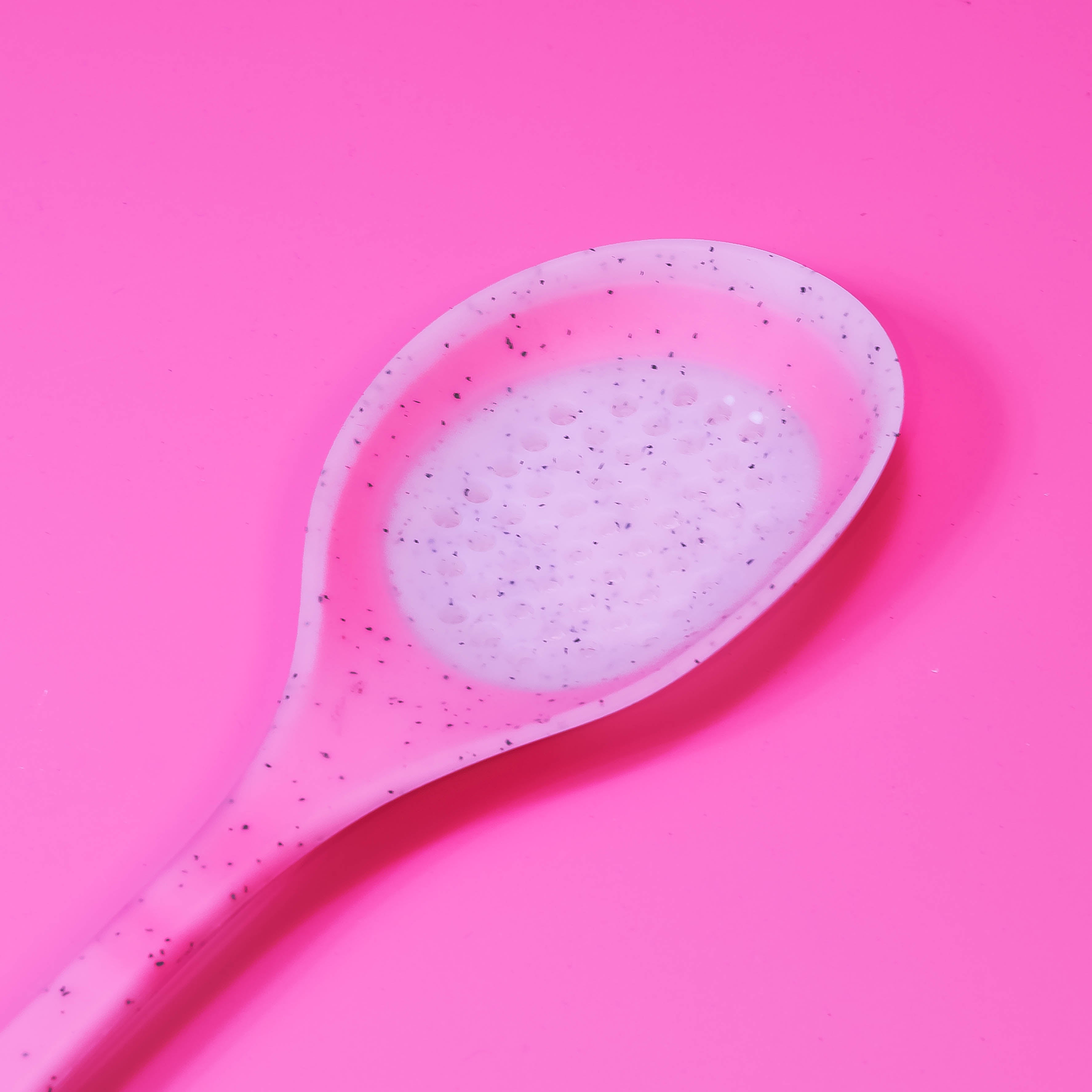 Versatile Kitchen Helper: Silicone Colander Shovel Strainers Spoon