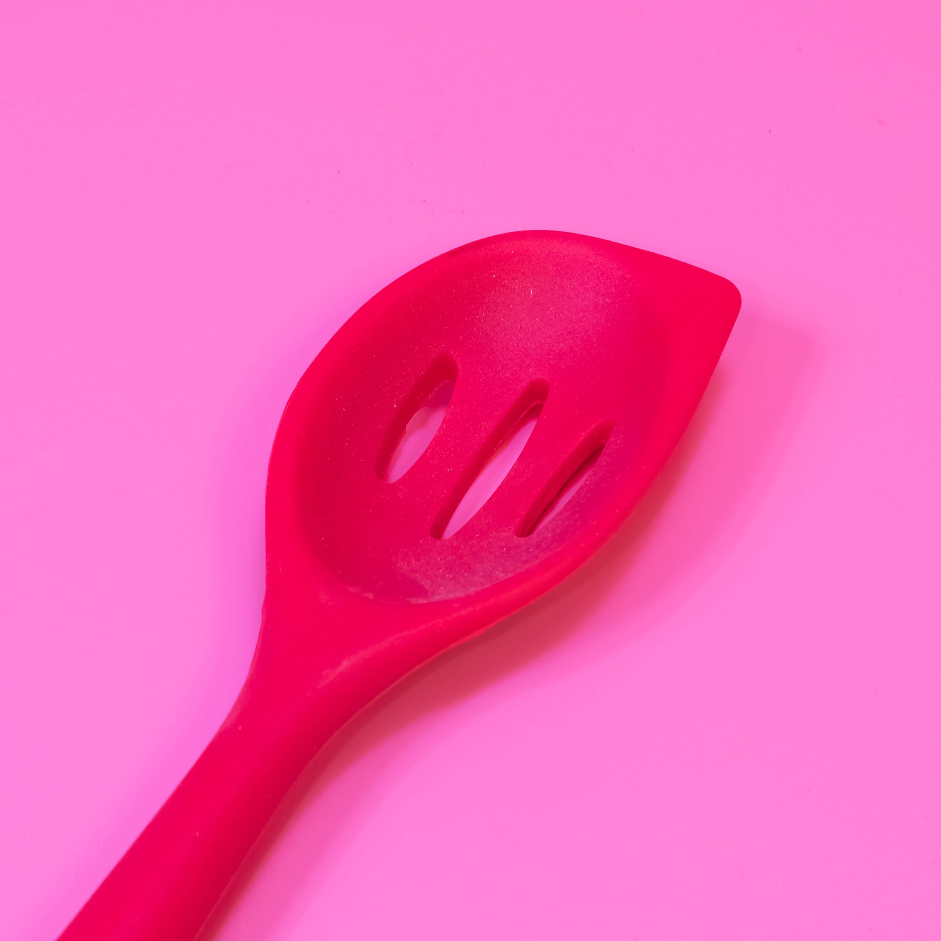 Elegant Culinary Tool: Hollow Carved Design Silicone Slotted Spoon