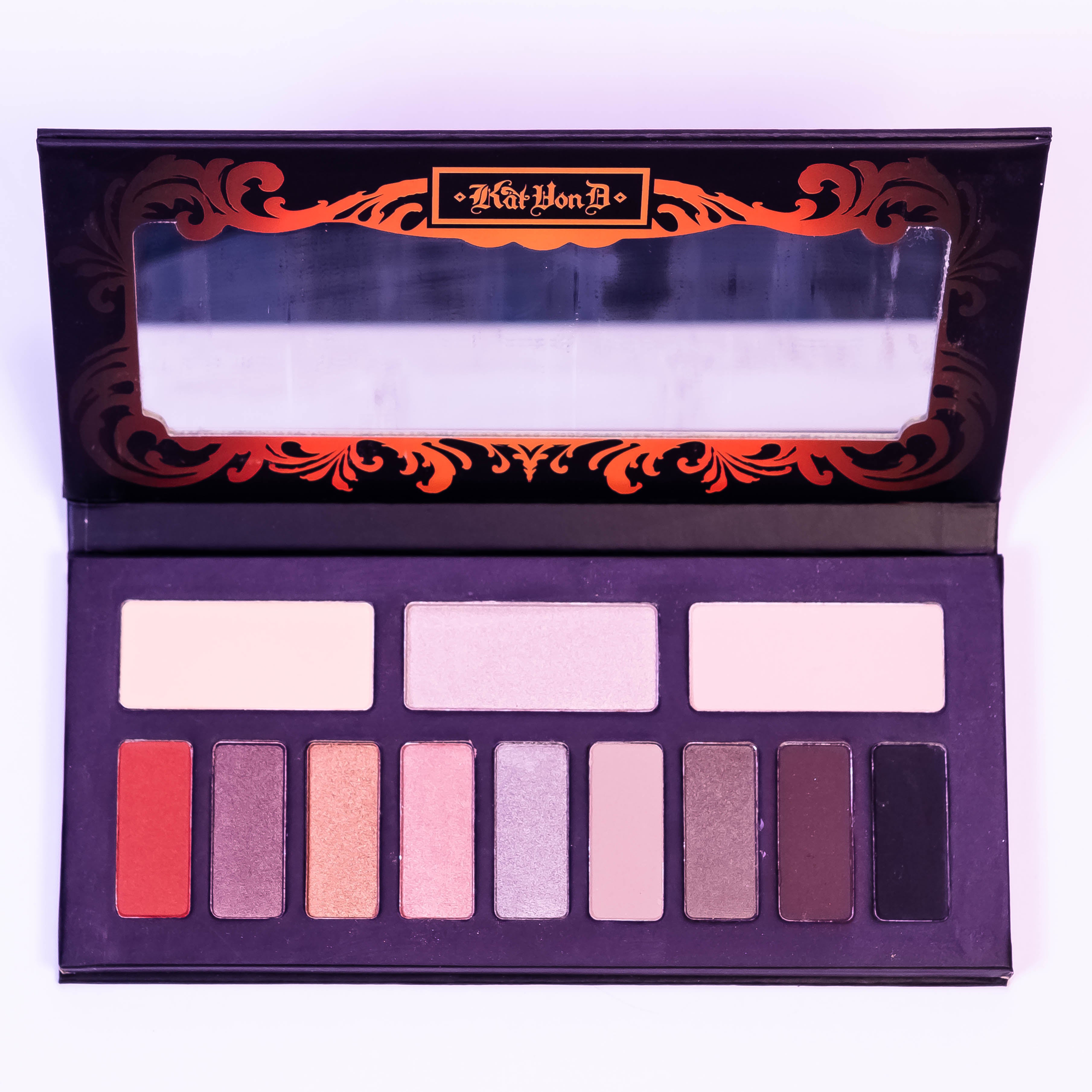 Monarch Eye Shadow Palette - 12 Colors: Unleash Your Inner Creativity