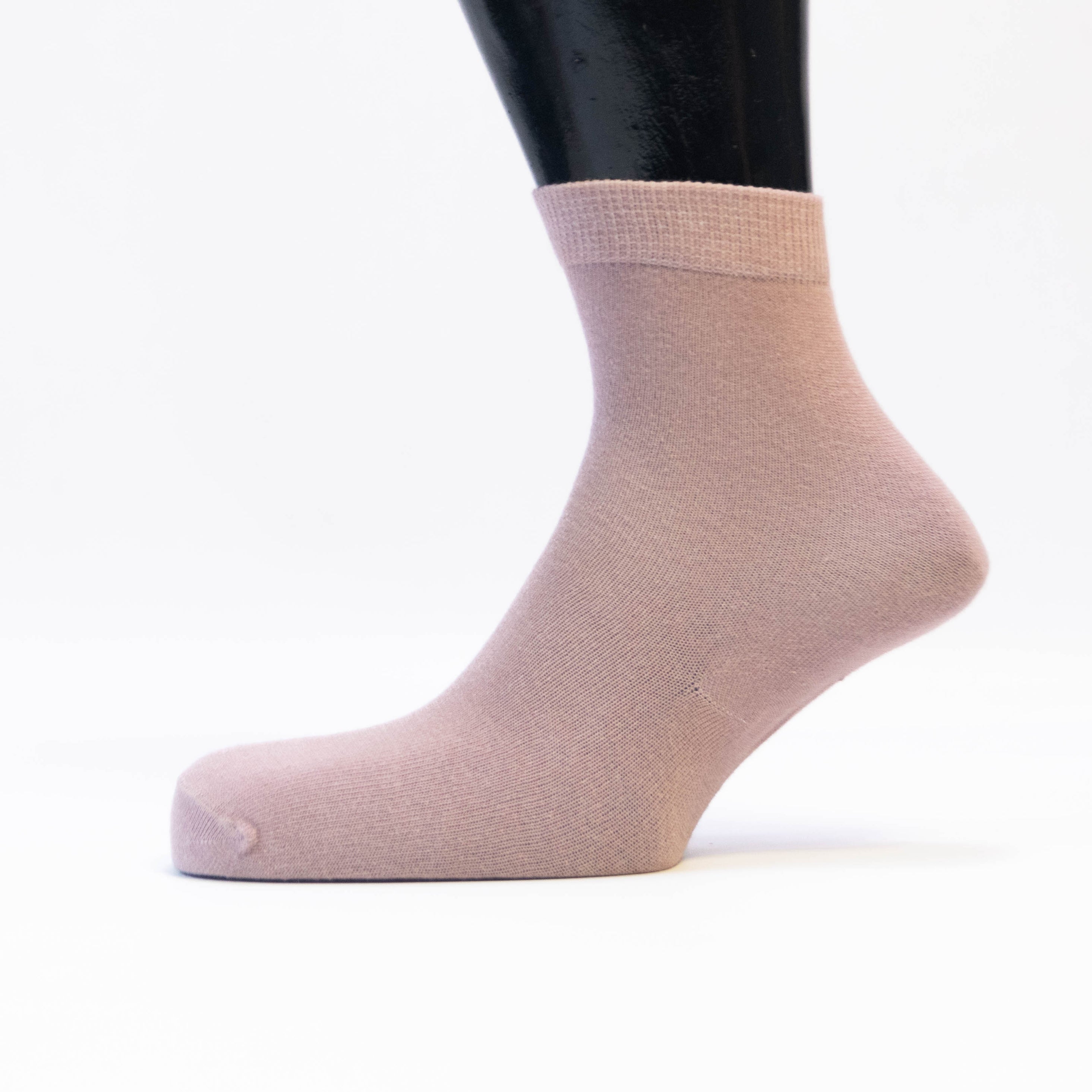 Elegant Comfort: Women's YW-W1-4001 Ankle Solid Socks