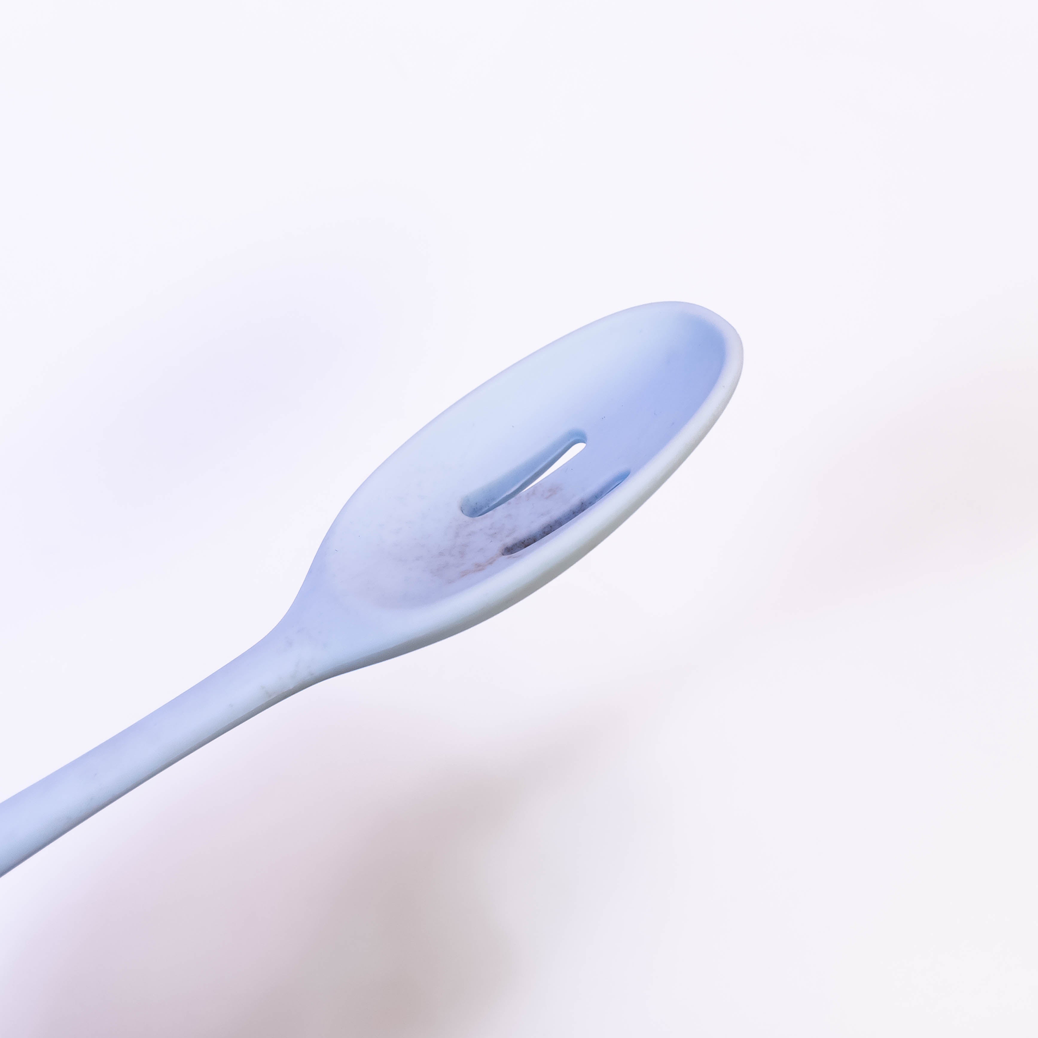 Slotted Spoon: Corrosion-resistant Non-Stick Oval Stirring Spoon