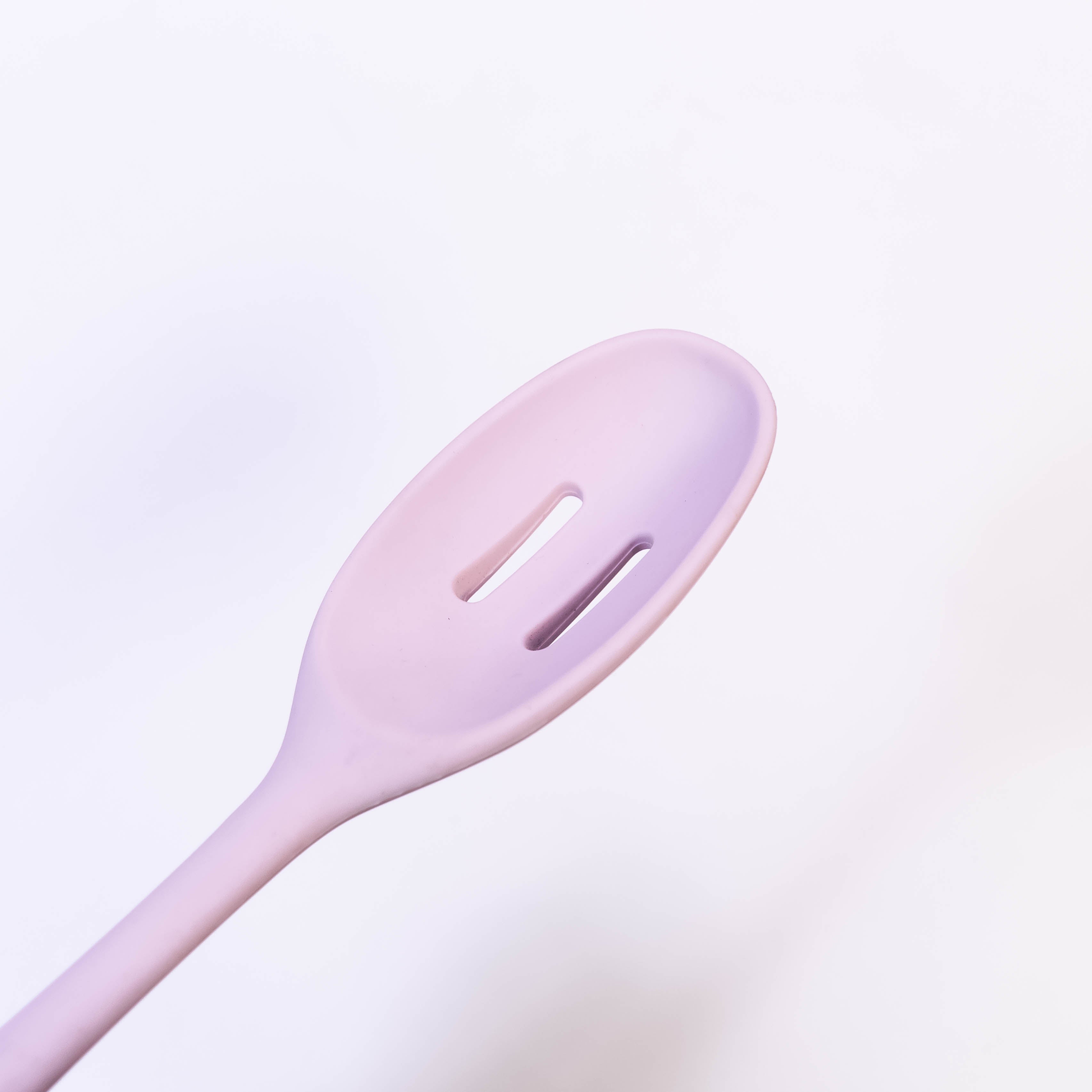 Slotted Spoon: Corrosion-resistant Non-Stick Oval Stirring Spoon