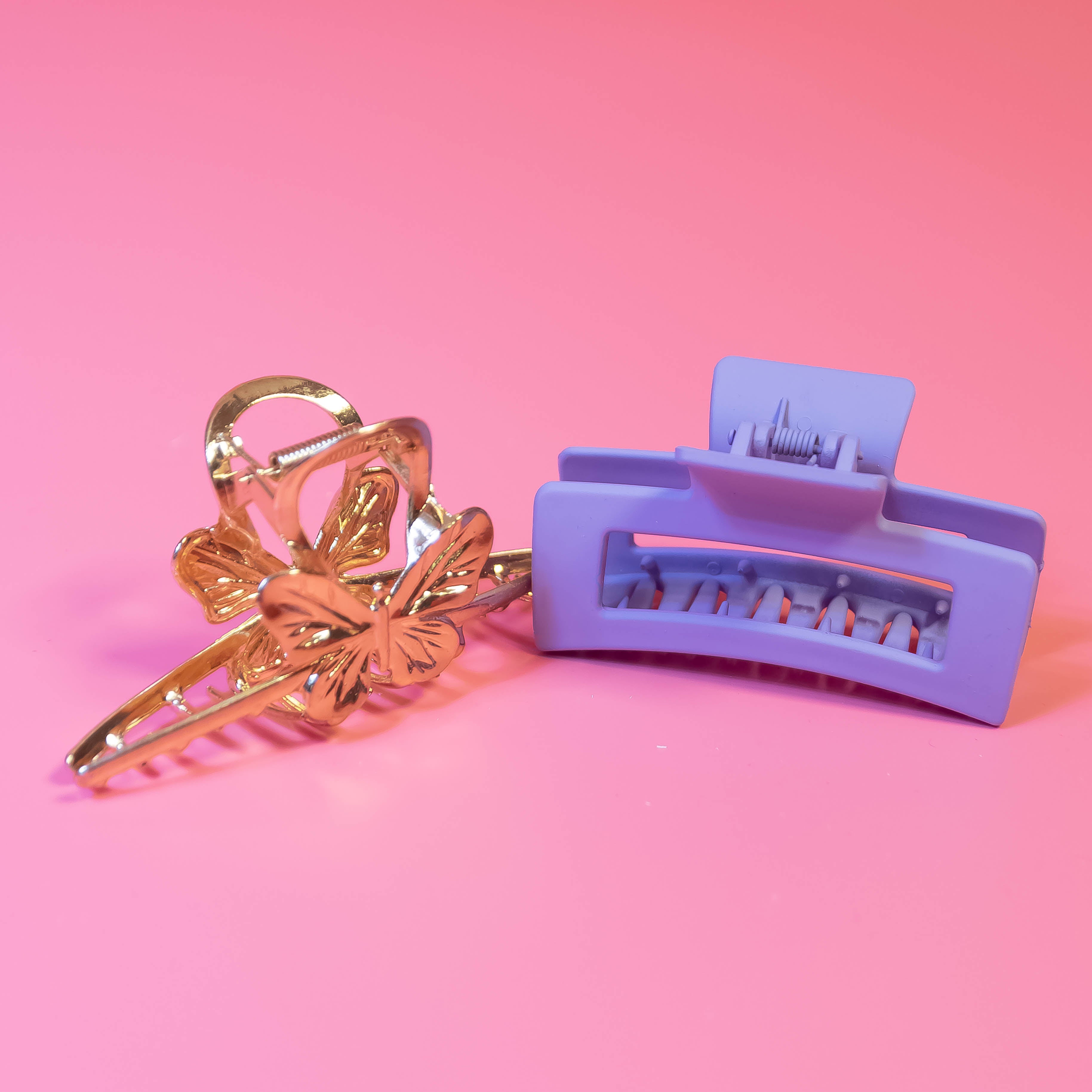 Elevate Your Hair Elegance with Our Lavender Tone and Golden Tone Hair Claw Clips