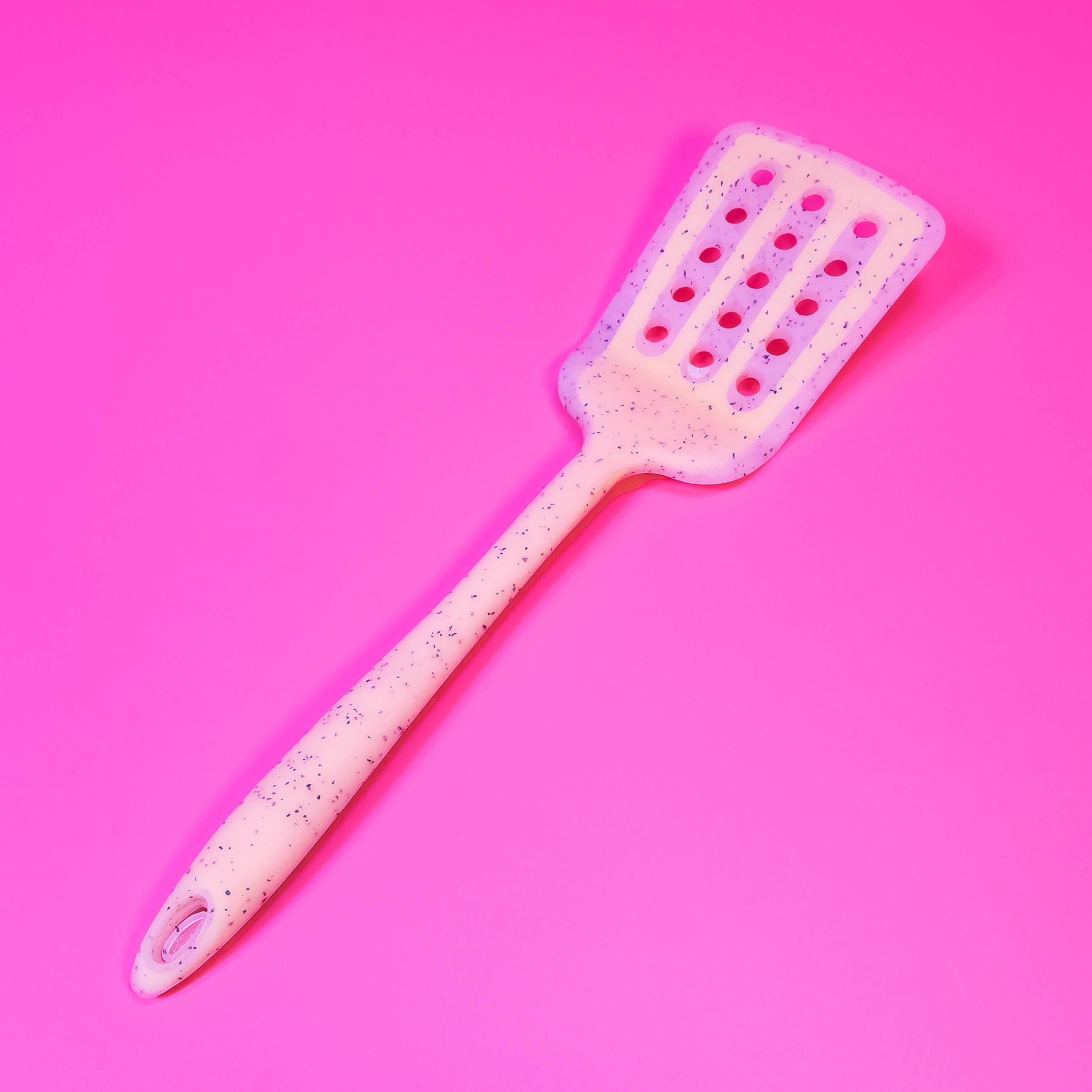 Silicone Slotted Turner: Your Colorful Kitchen Essential - Long Length