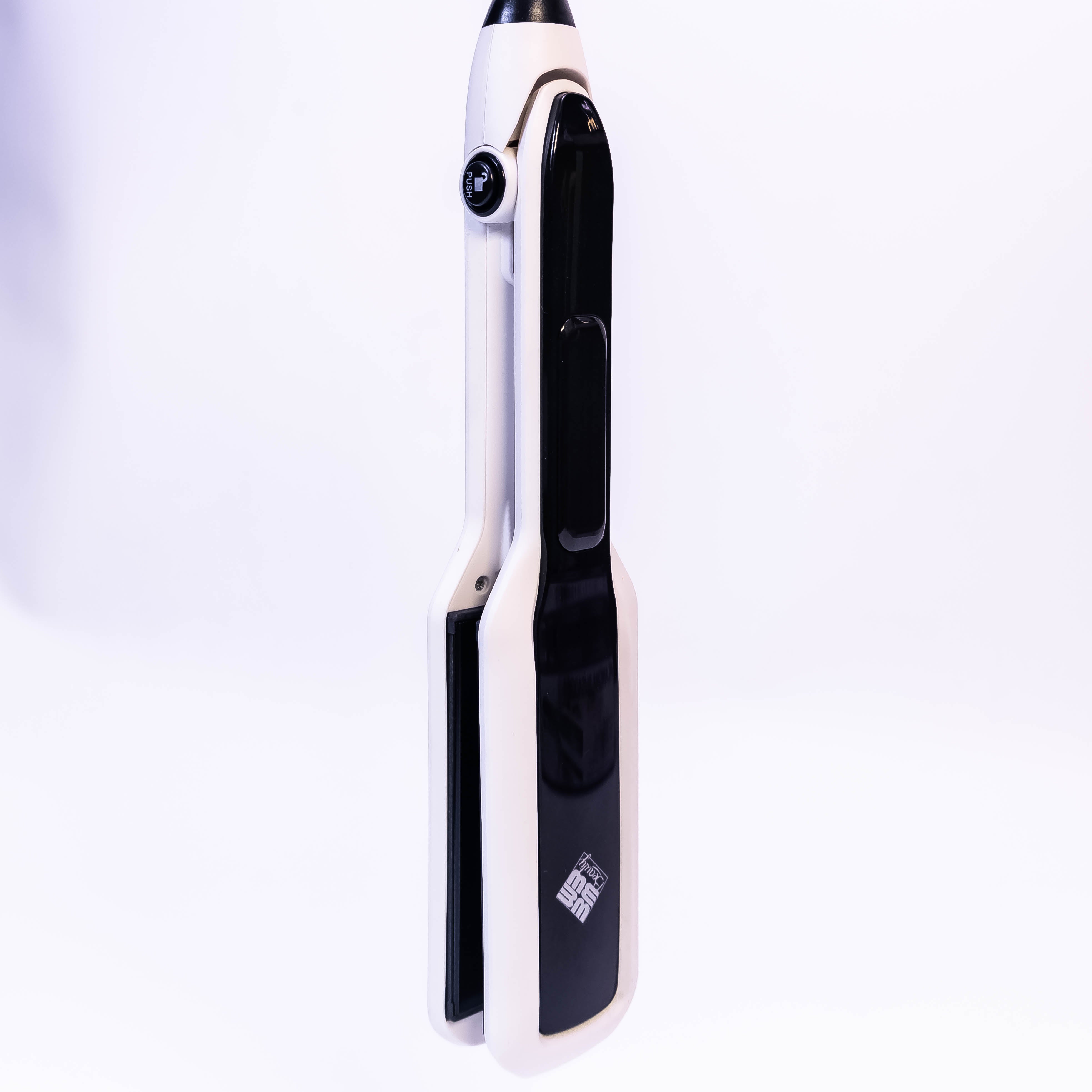 PLANCHA Professional Hair Straightener - Your Styling Essential for Sleek and Silky Hair
