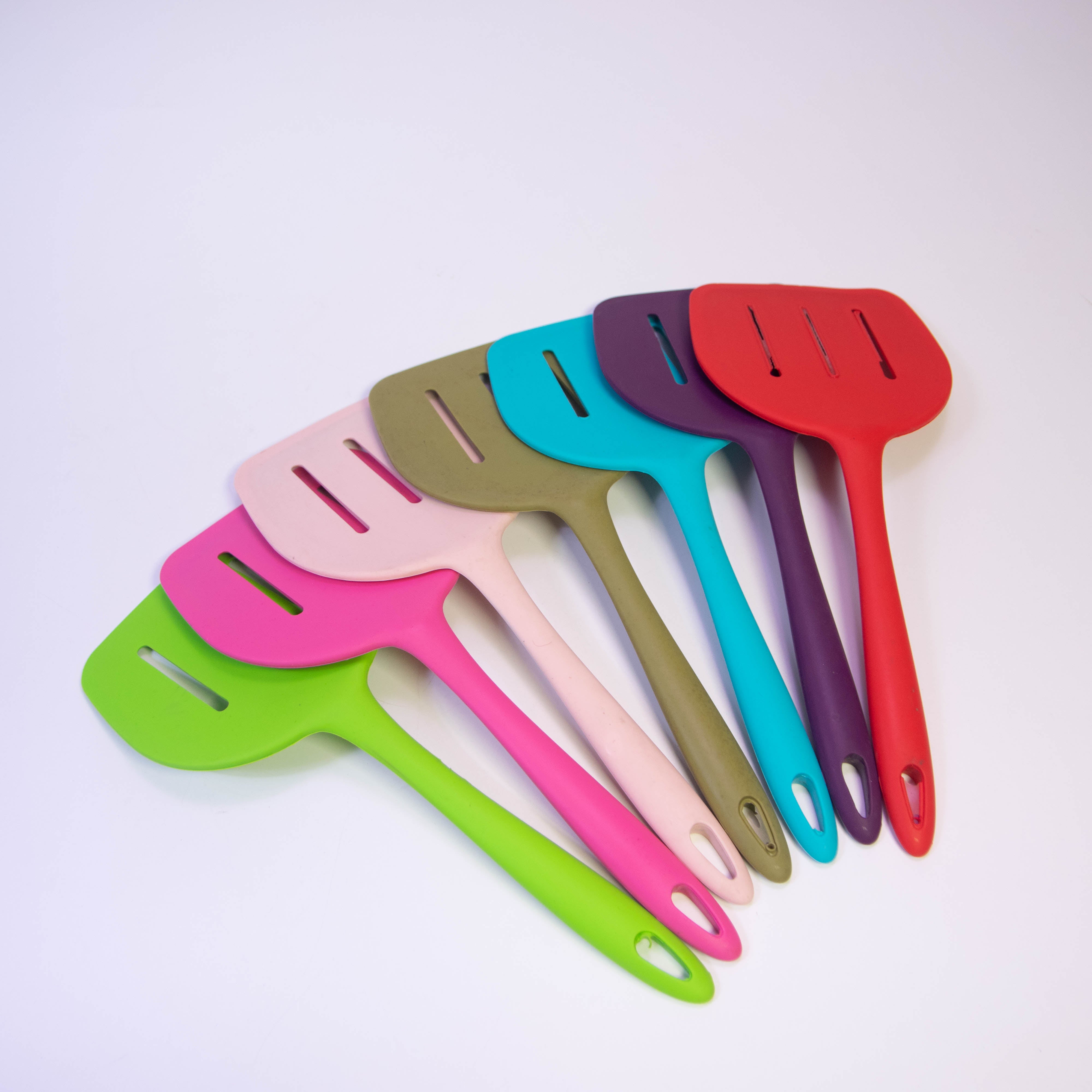 Flex Turner Long Edition: Your Multi-Color, High-Quality Silicone Paratha Flipper