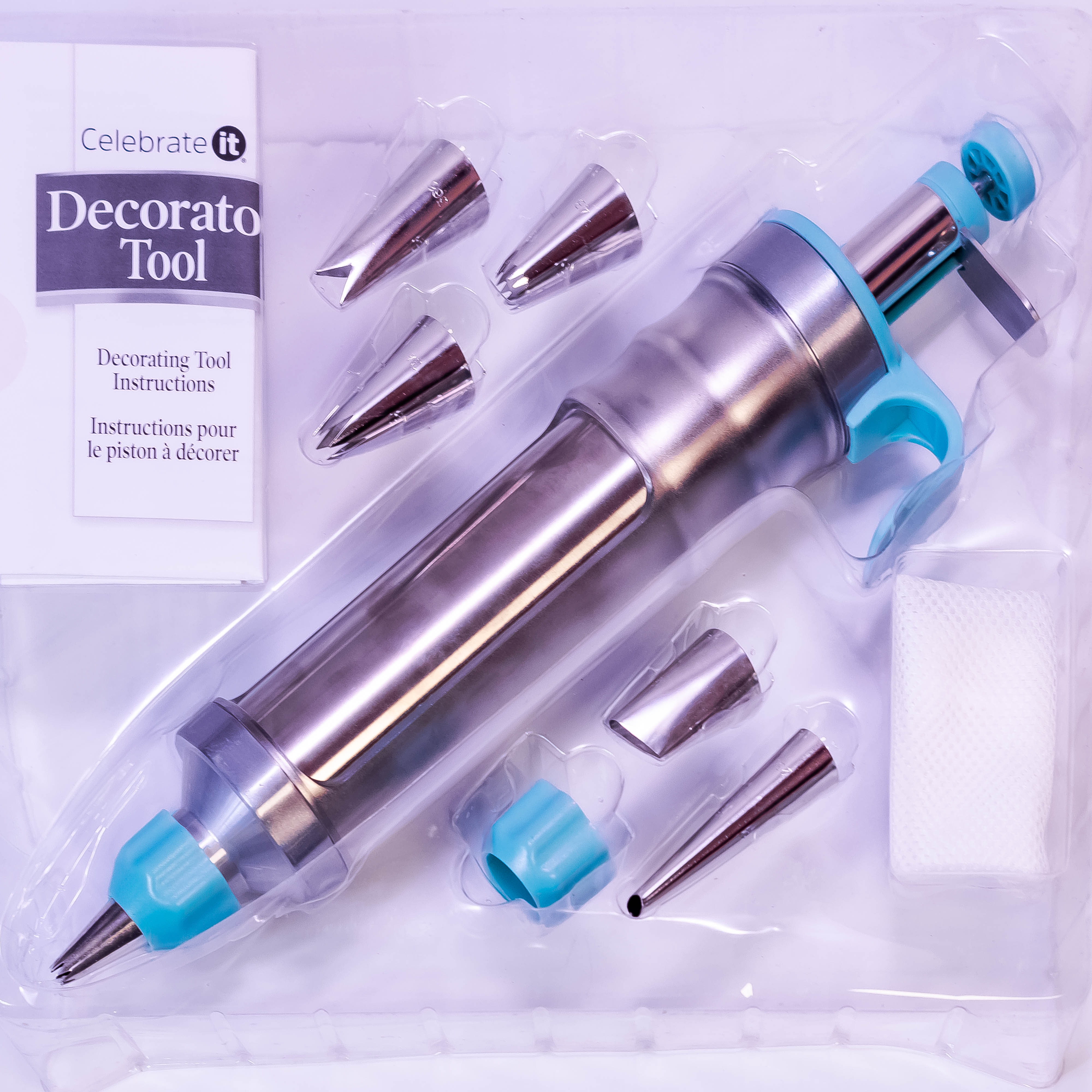 Celebrate it Decorator Set: Elevate Your Cake Decorating Game with a 10-Piece Set