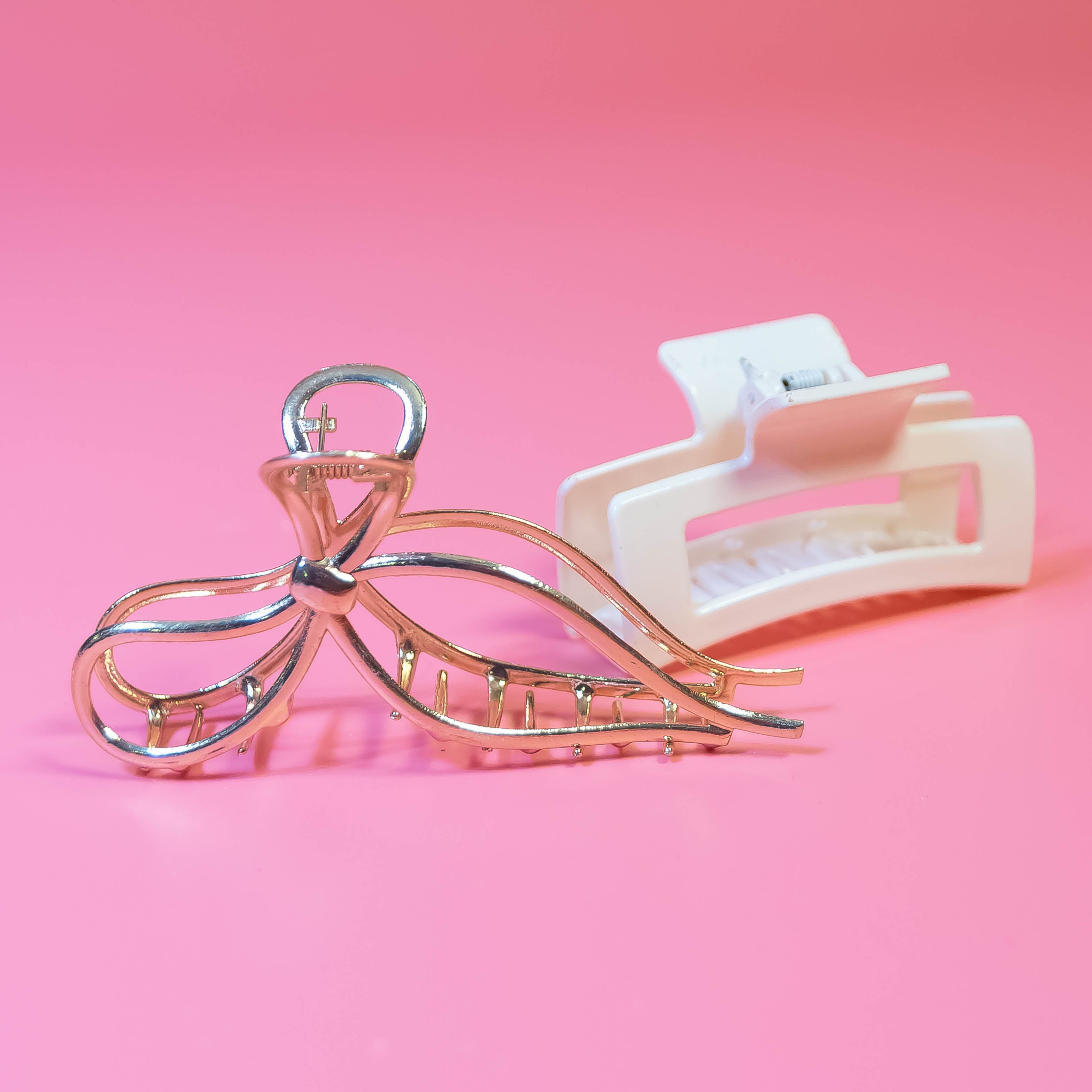 Chic Hair Accents: Hair Claw Clips Duo