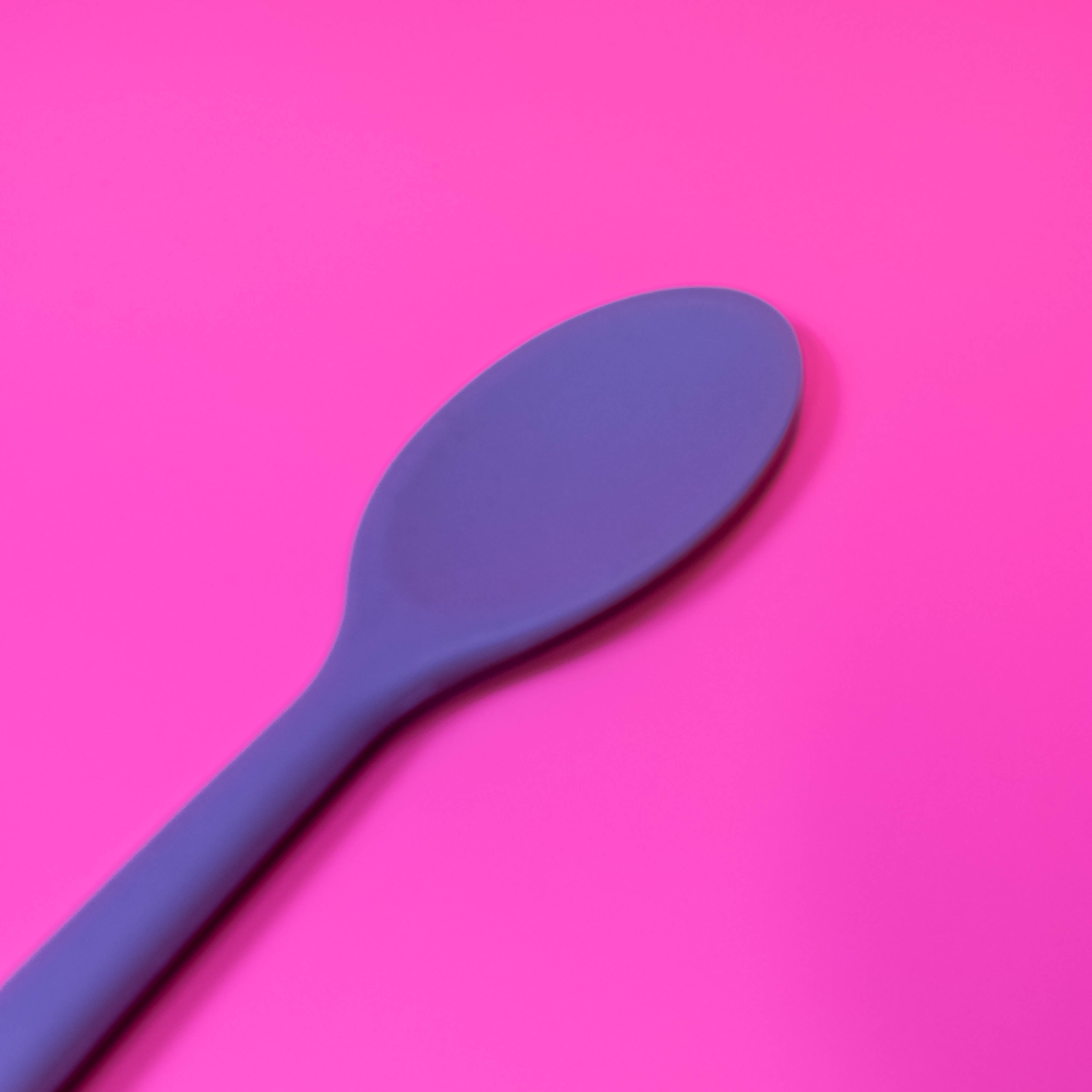 Silicone Spoon: Sleek and Practical in Dark Gray
