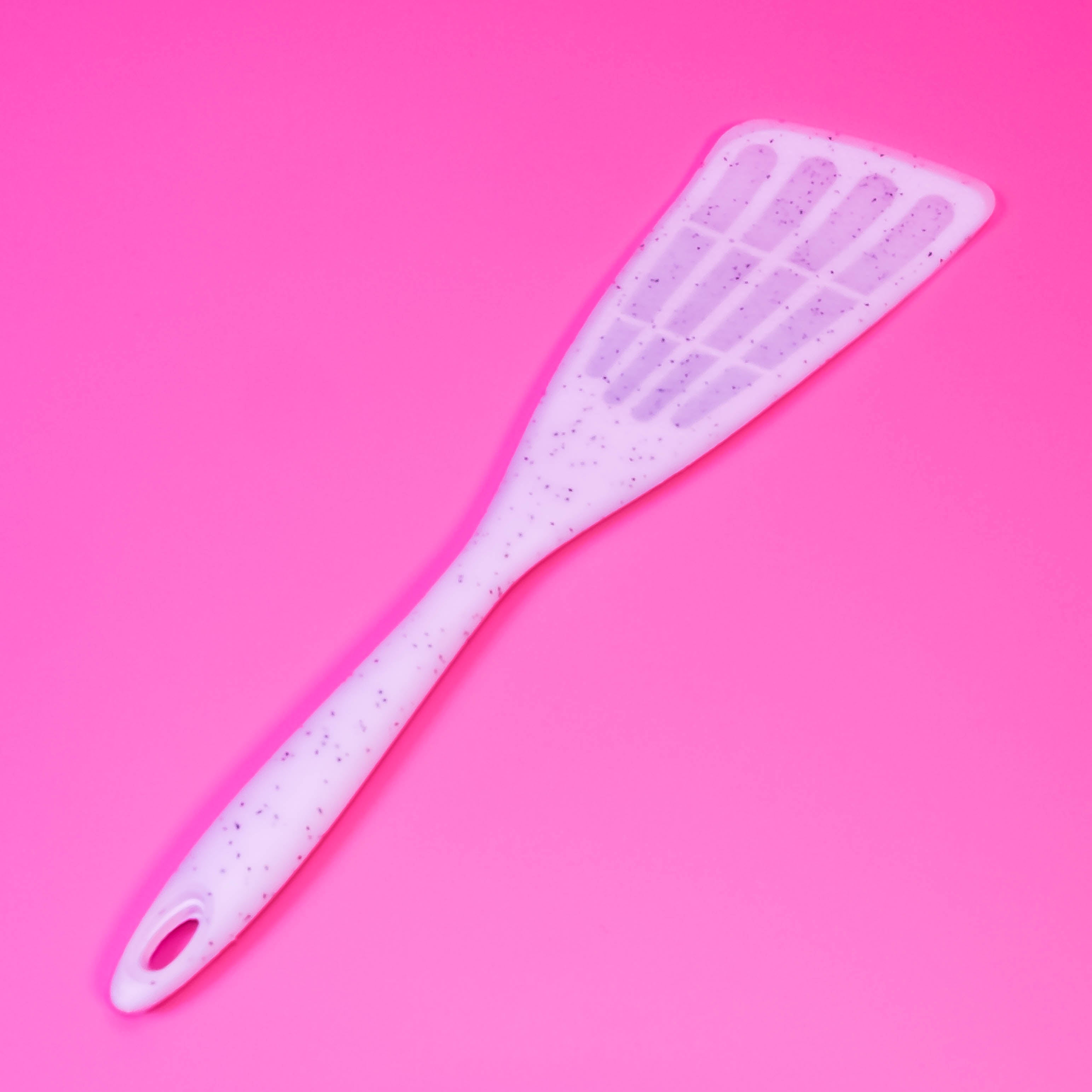 Silicone Flipper with Gradient Effect: Elevate Your Culinary Artistry with Style and Precision