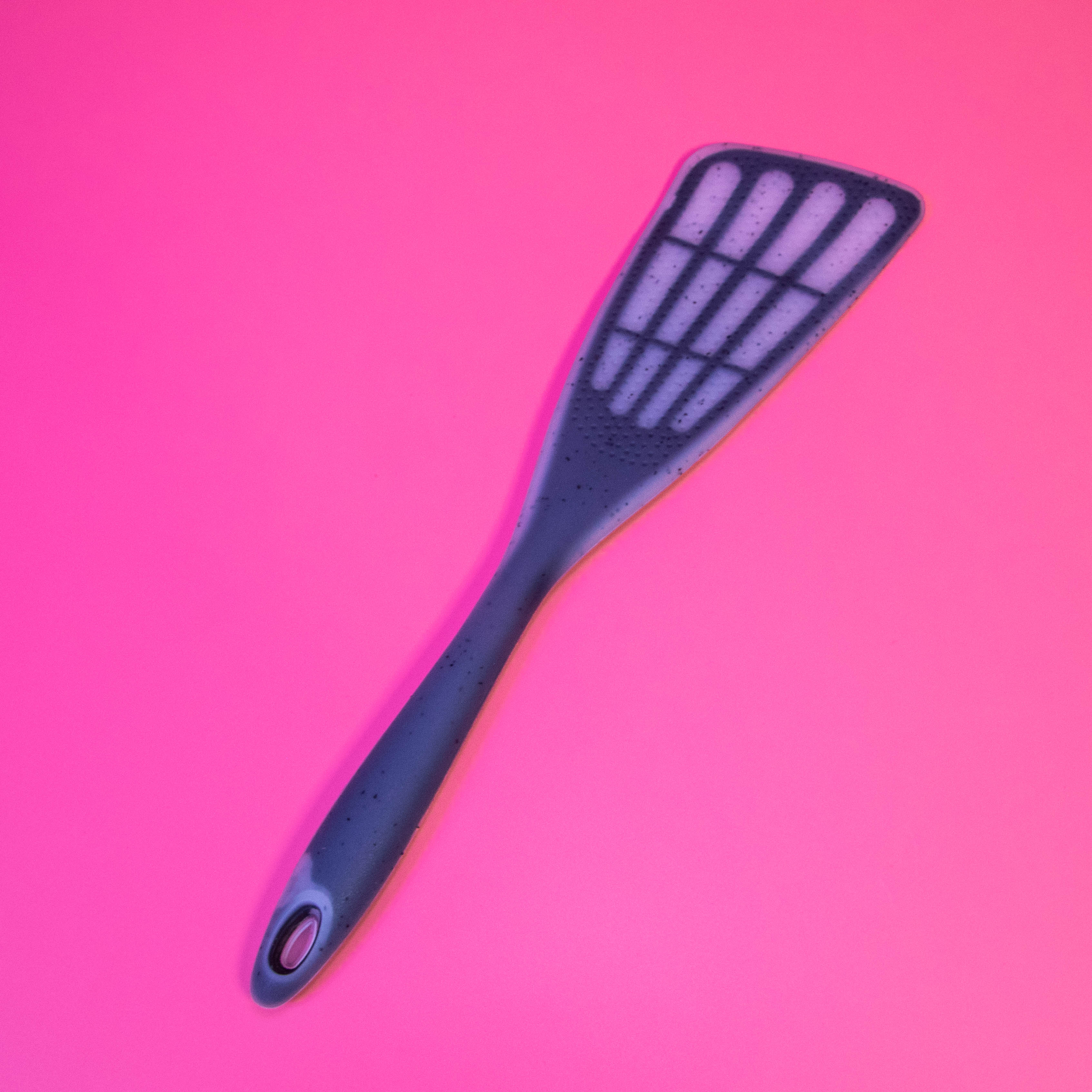 Silicone Flipper with Gradient Effect: Elevate Your Culinary Artistry with Style and Precision