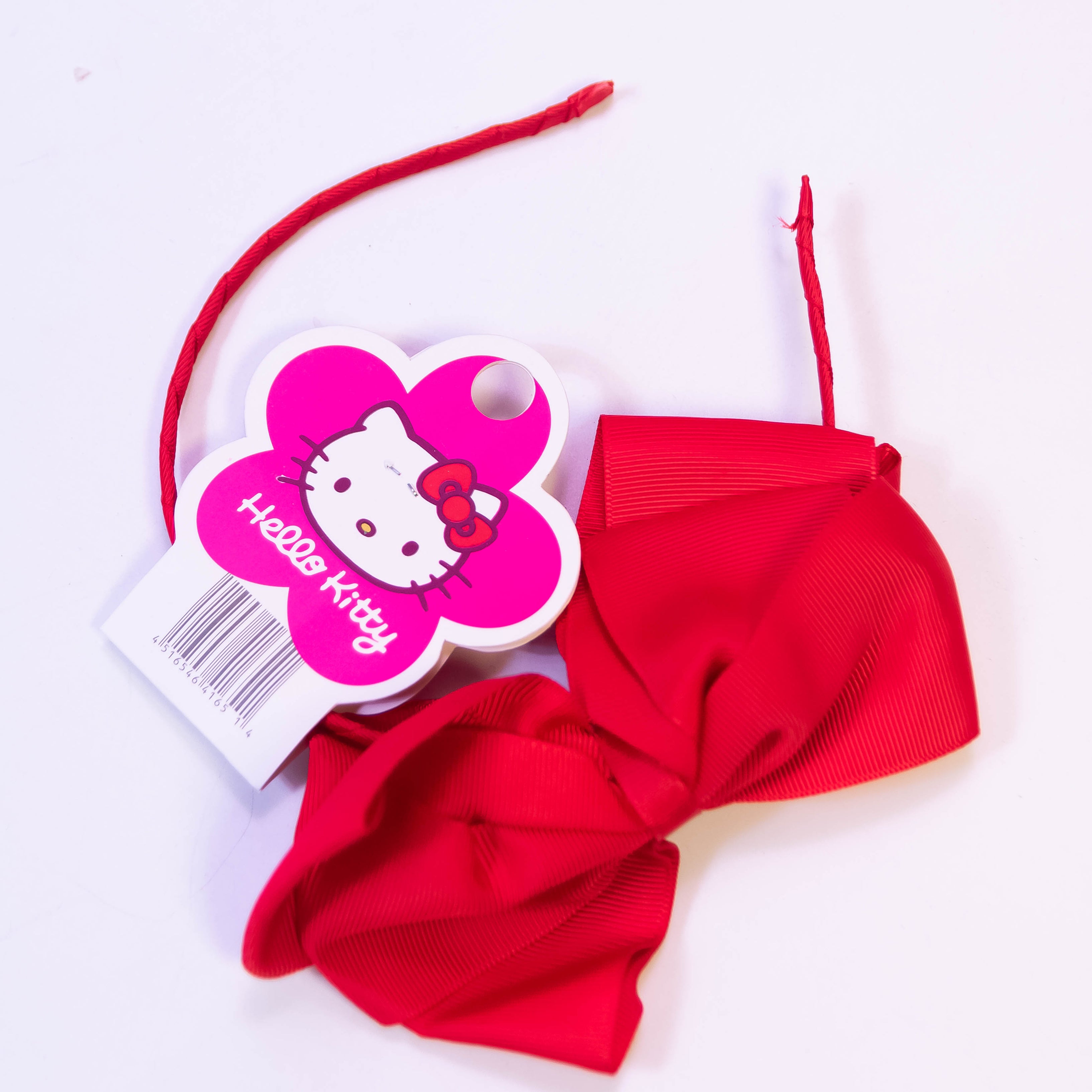 Red Bow Style Hair Band: Add a Playful Touch to Your Hairstyle