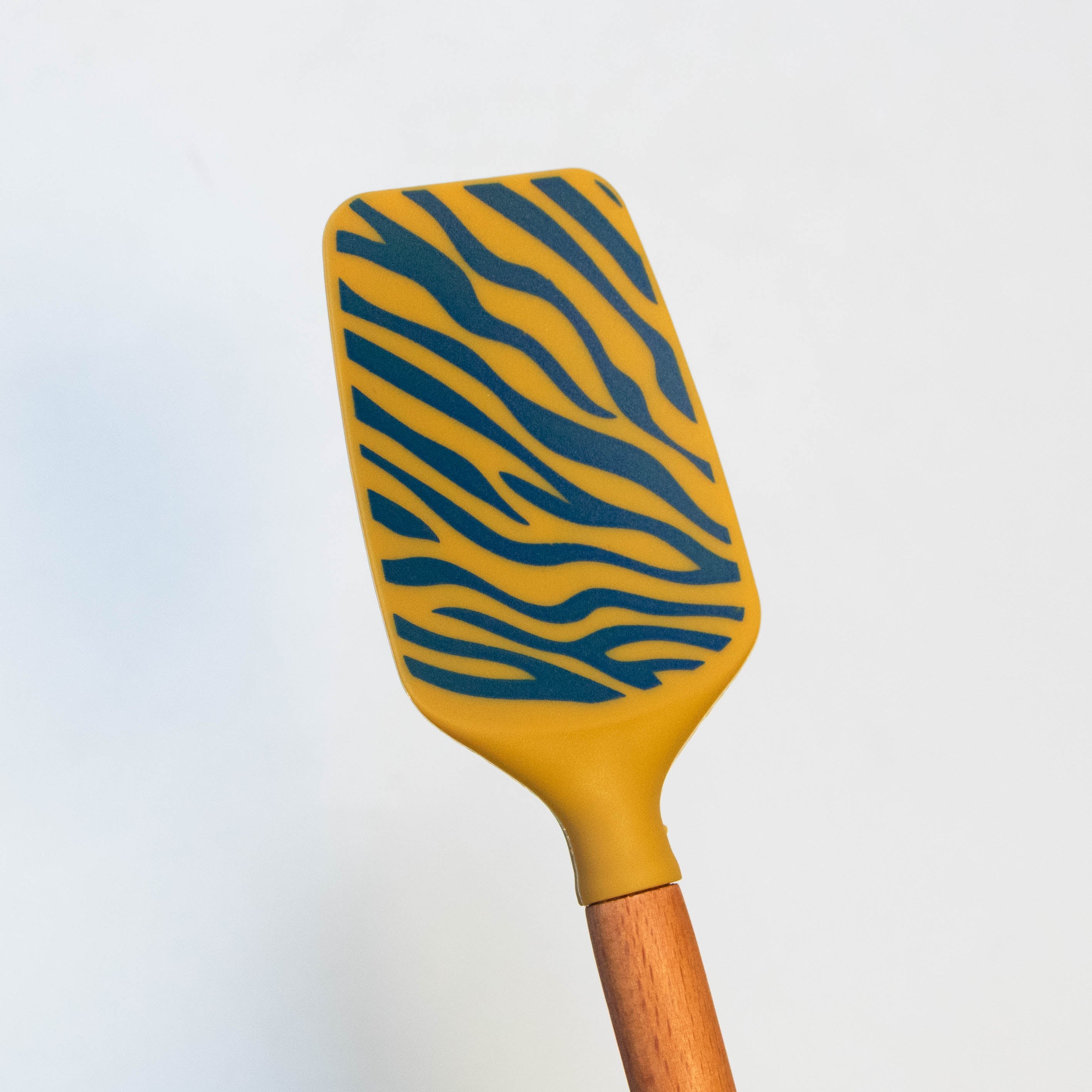 Farberware Color Works Spatula with Tiger Print