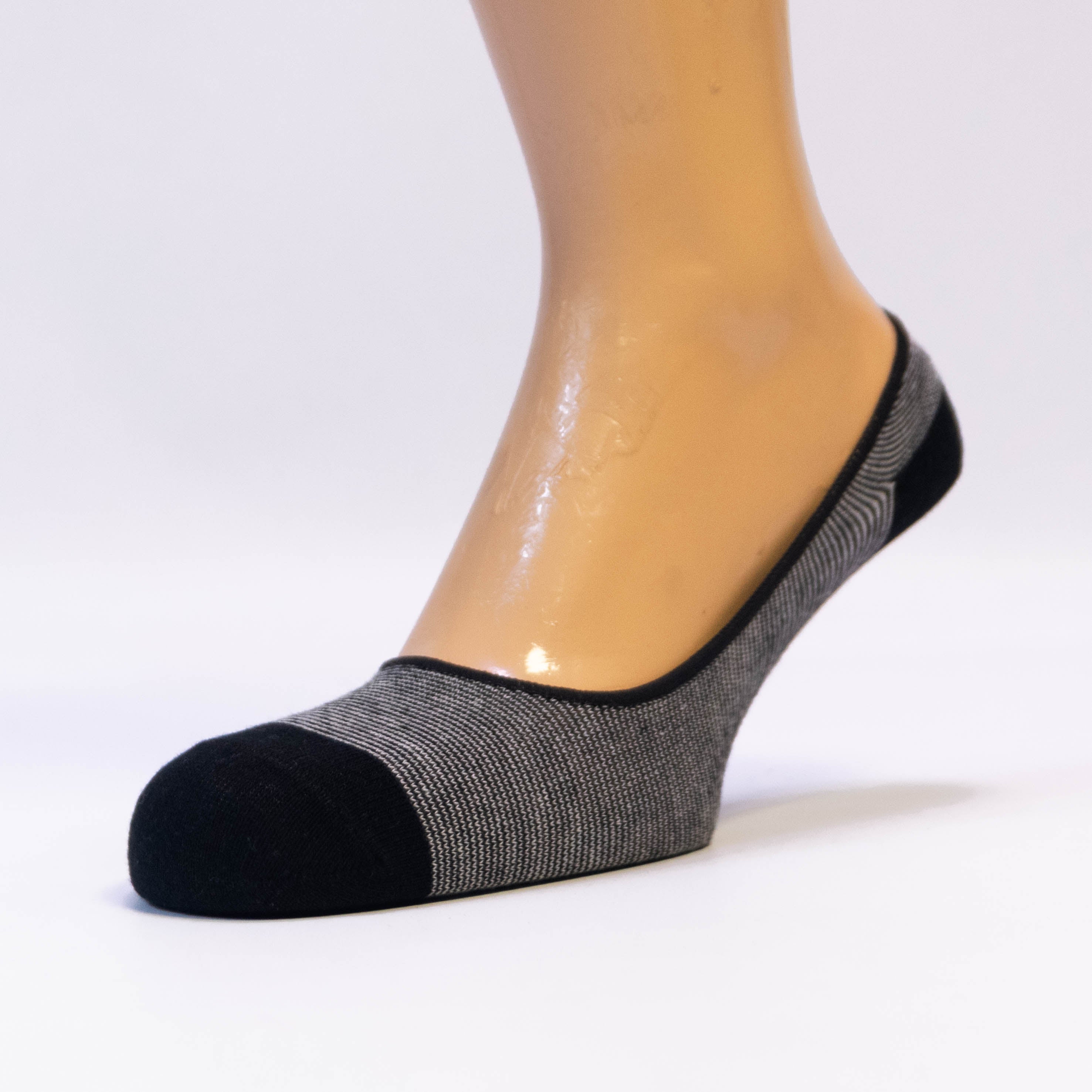 Ladies' No Show Socks - A Fusion of Comfort and Style