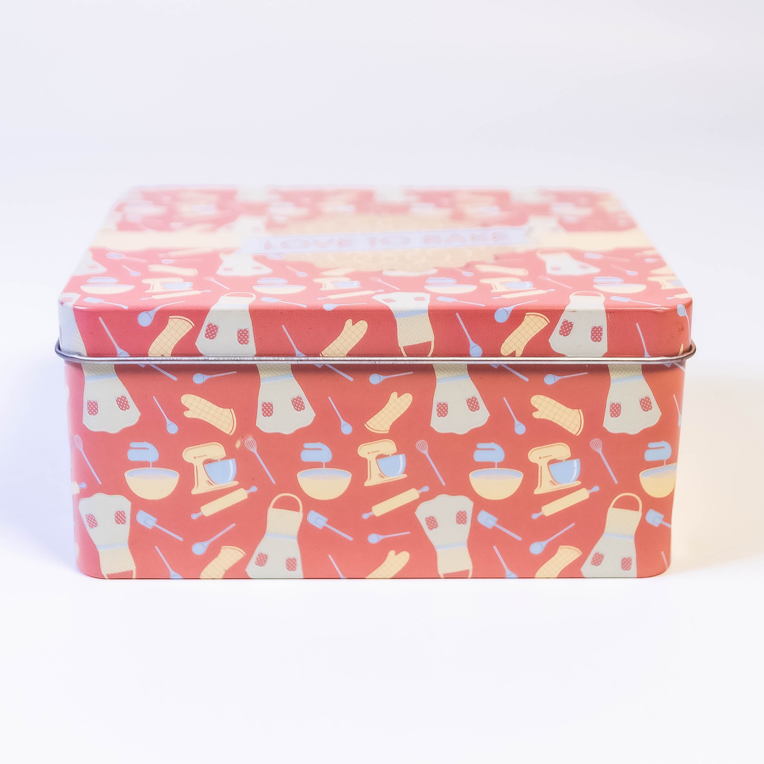 Rectangular Tin Storage Box: Organize with Style and Durability