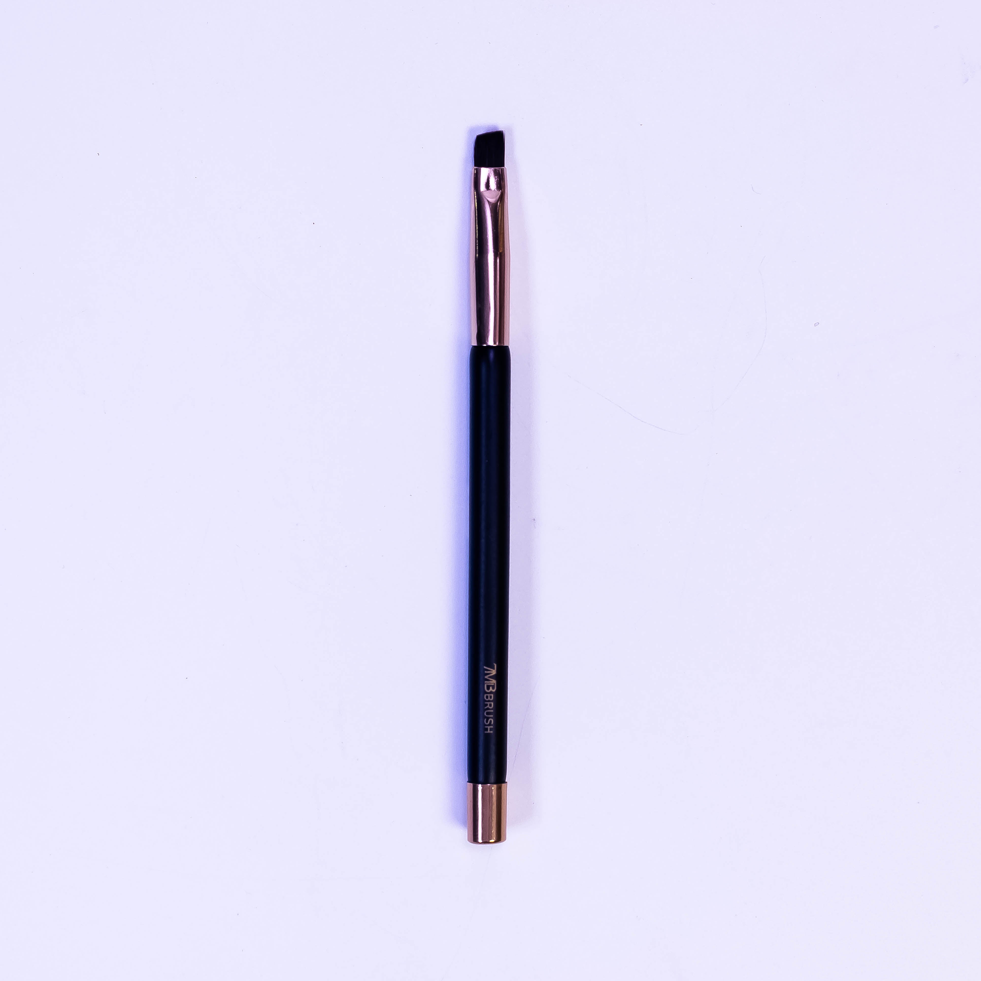 Elegante ArchMaster: Angled Brow & Eye Brush - Perfectly Defined