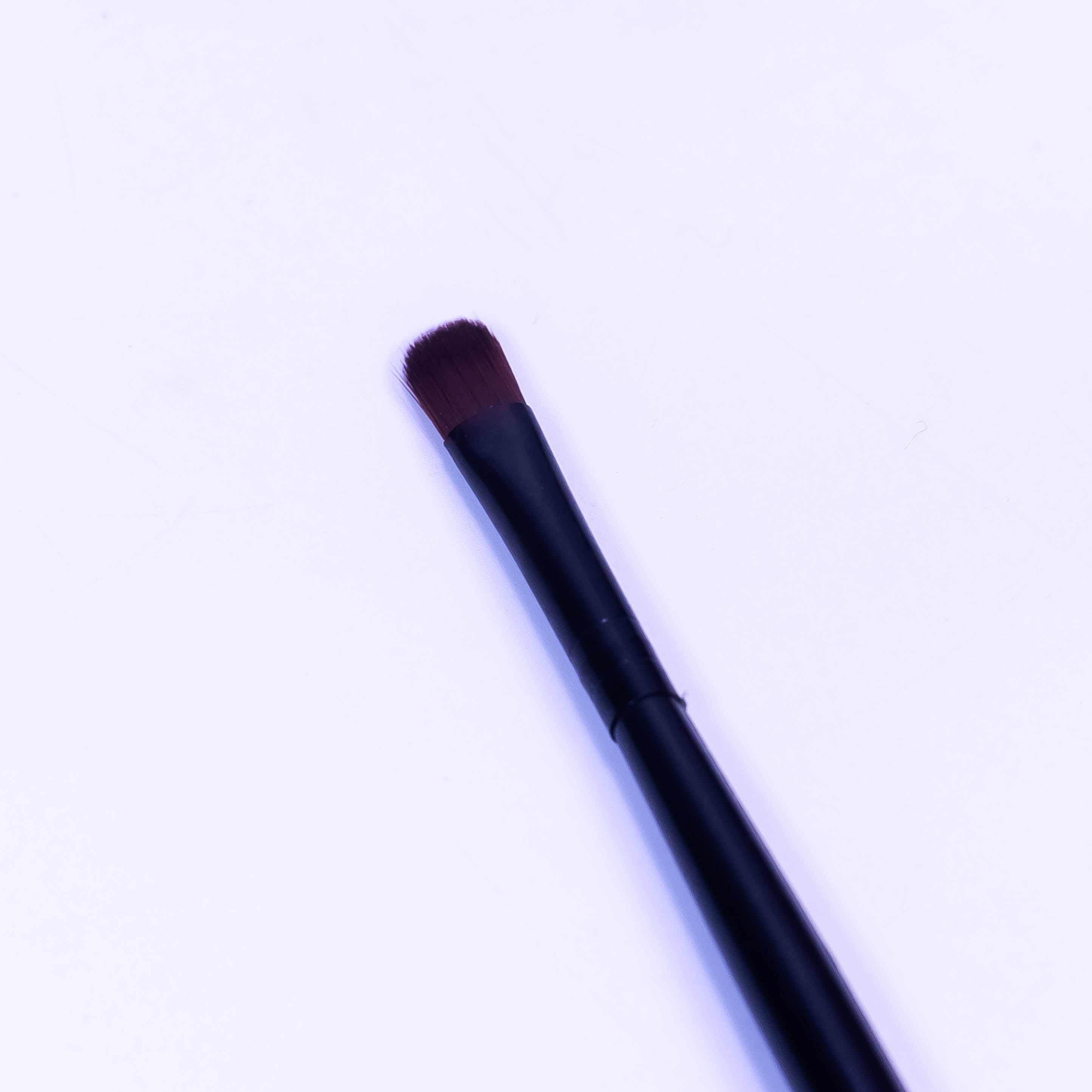 MAC Perfect Blend Concealer Brush: Your Secret to Flawless Coverage