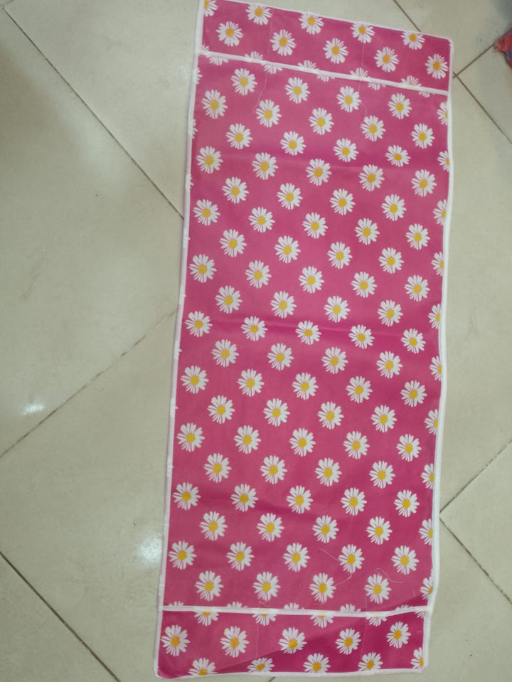 Fridge cover with 6 pockets.