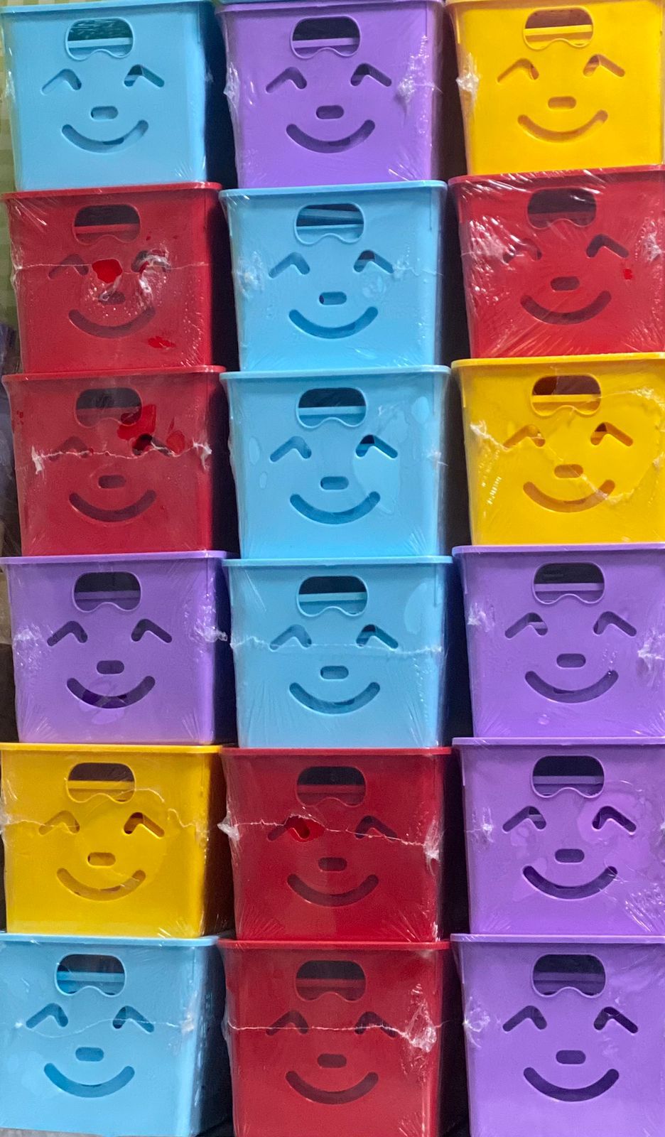 Smiley Basket Pack of 3 With Cap.
