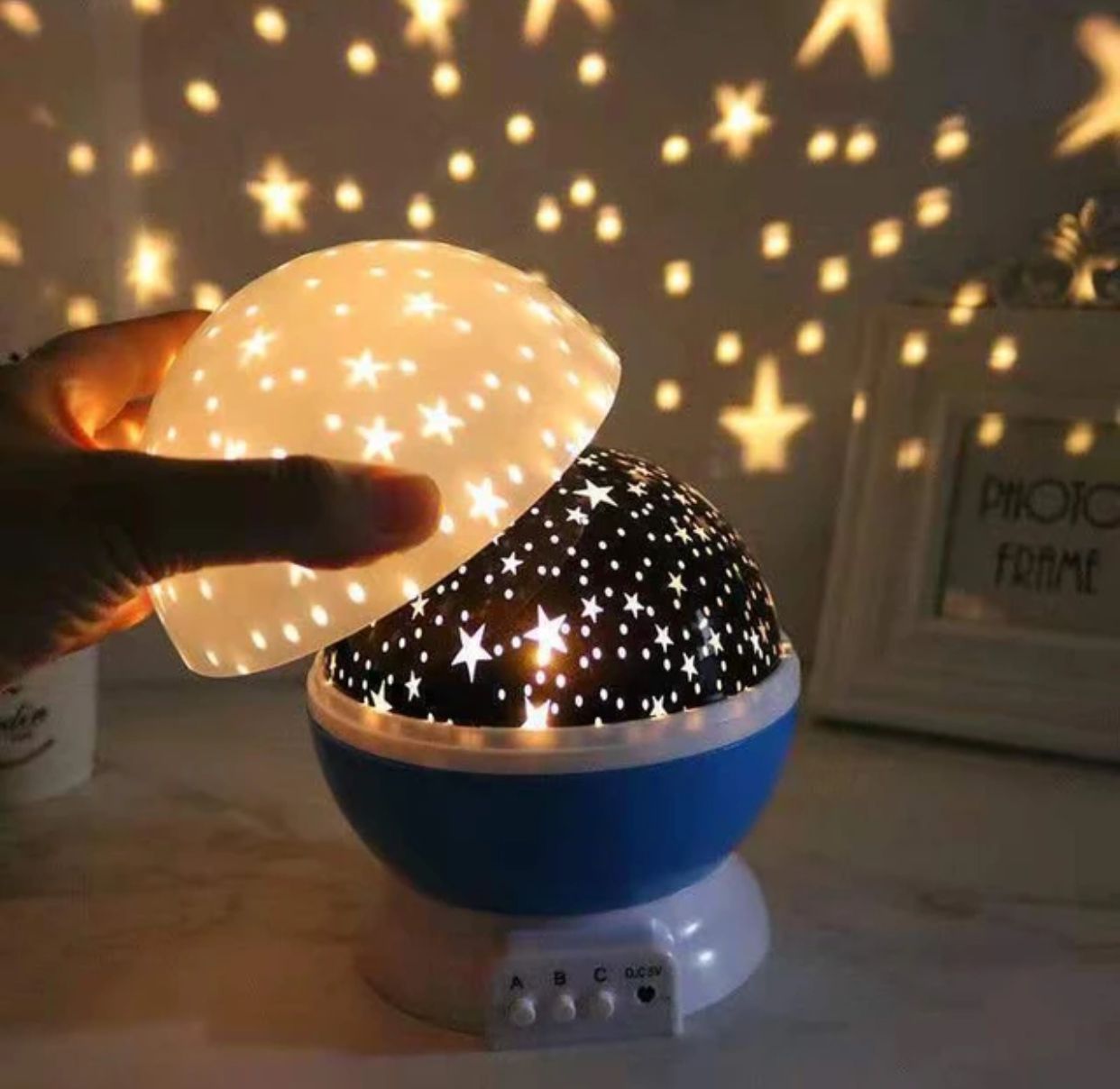 Star master dream rotating projector lamp.