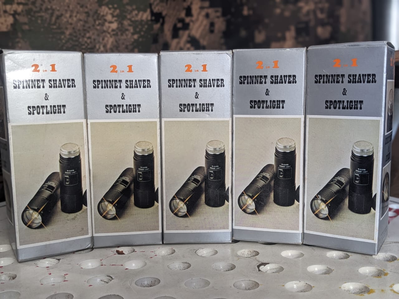 Spinnet shaver and Spotlight