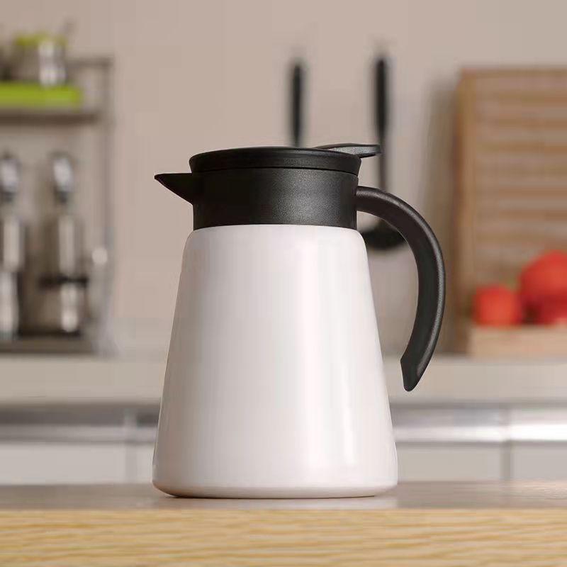 Japanese Imported 880-ML Vacuum Thermos: The Ultimate Beverage Companion