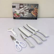 Knife set with white Handles