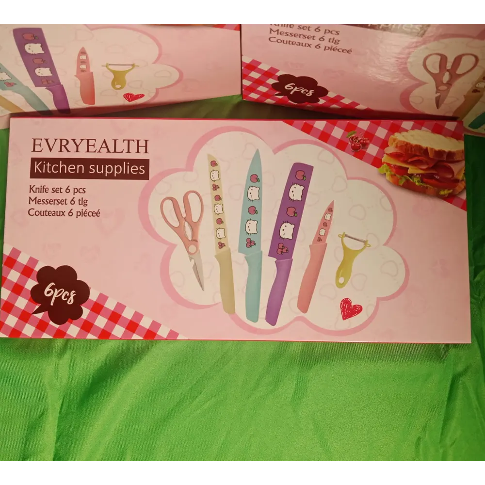 Hello Kitty Knife Set