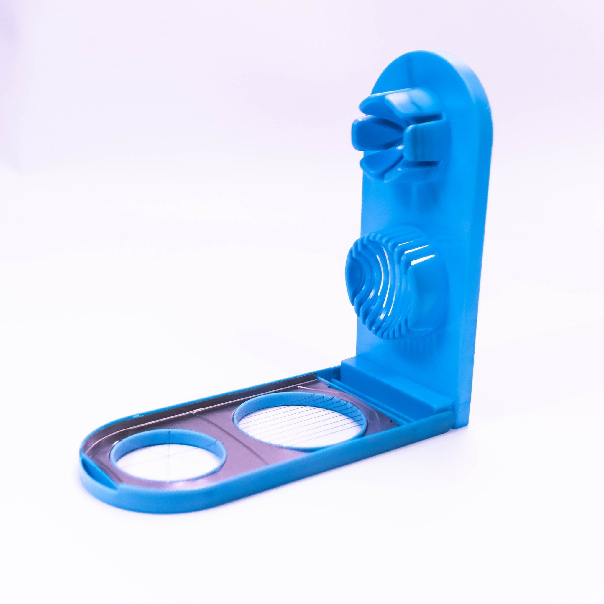 2-in-1 Egg Slicer & Fruit Cutter: Effortlessly Create Sectioned Delights in Your Kitchen - ZoniStores